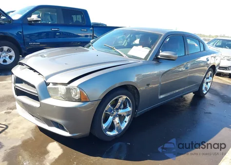 2011 Dodge Charger R/T из США, поврежденный, VIN 2B3CL5CT8BH571758